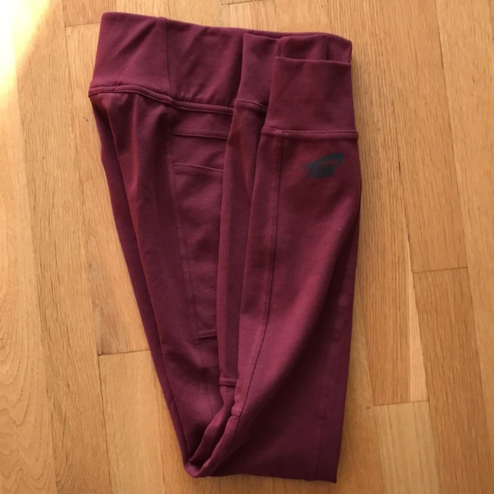 NWT Nike price not negotiable